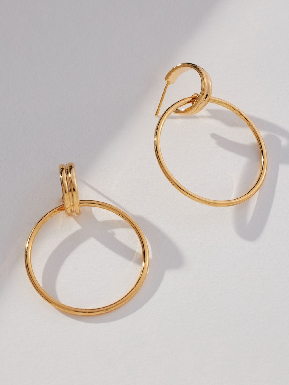 Anthropologie Gold Circle Pendant Necklace - Minimal Women Jewelry